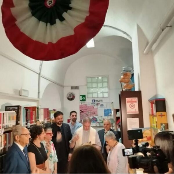 Biblioteca 10(2)